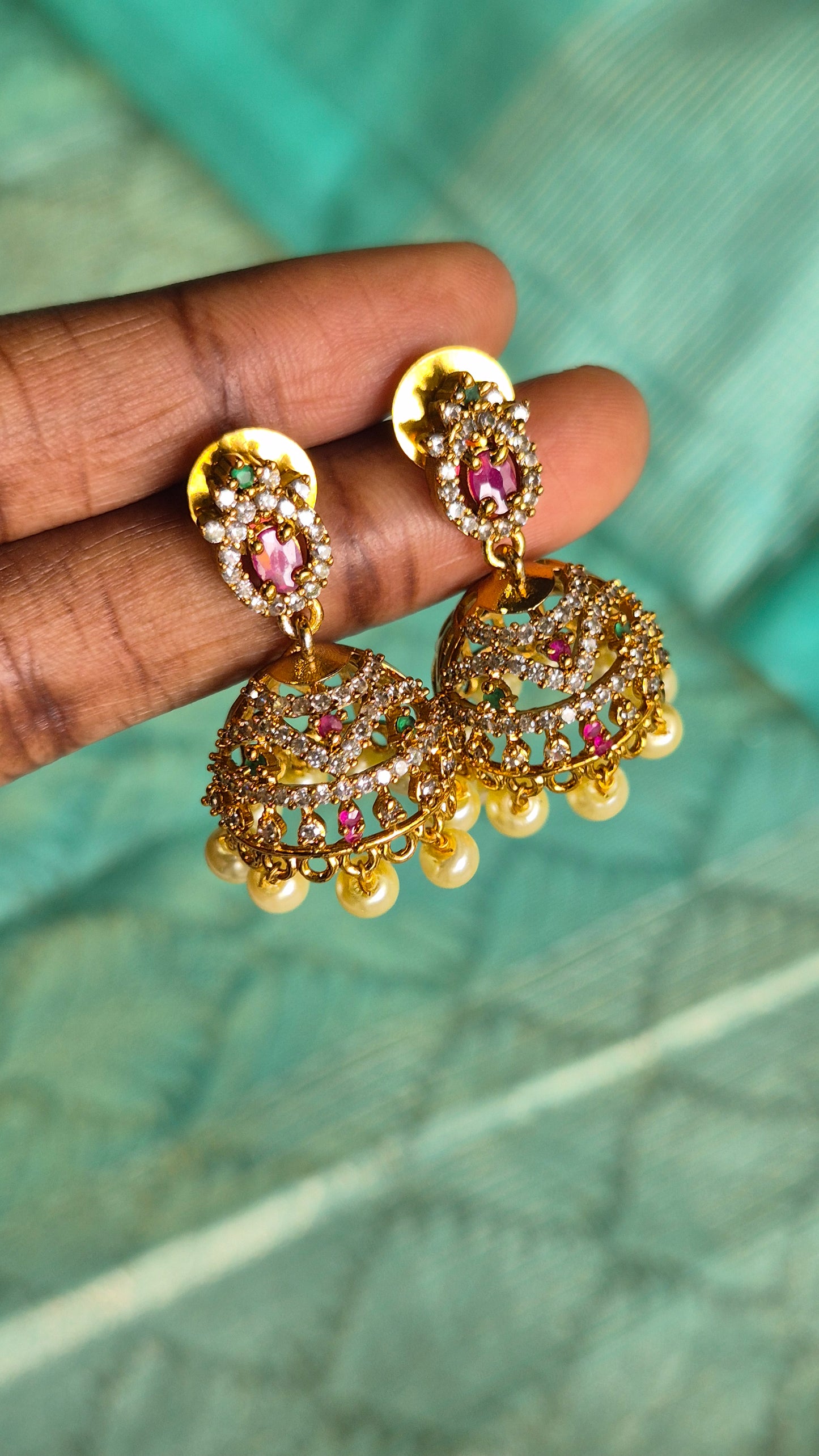 Dainty Jhumkas
