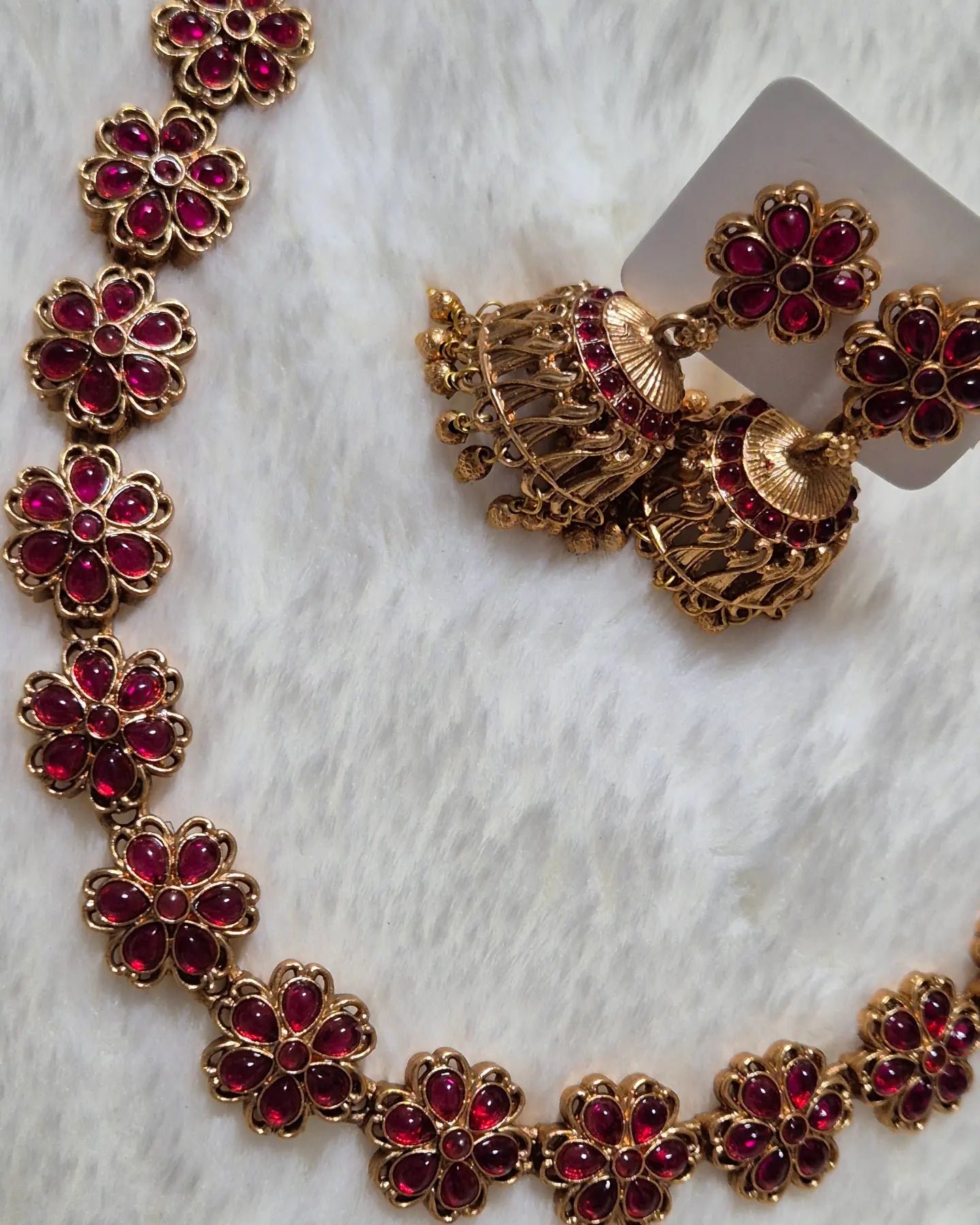 Minimalistic Ruby Red Choker